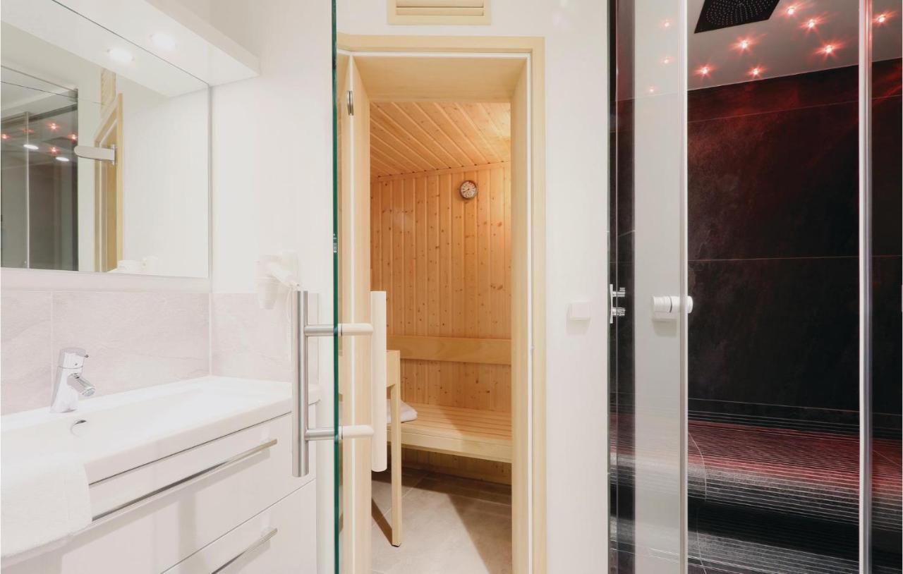 Nice Apartment In Luebeck Travemuende With Sauna Luaran gambar